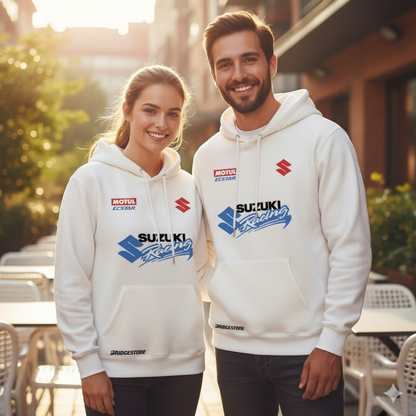 BUZO CON CAPOTA SUZUKI ESTAMPADO